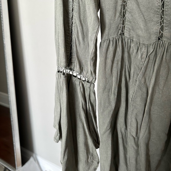 Gorgeous top/ cover up - Picture 10 of 11